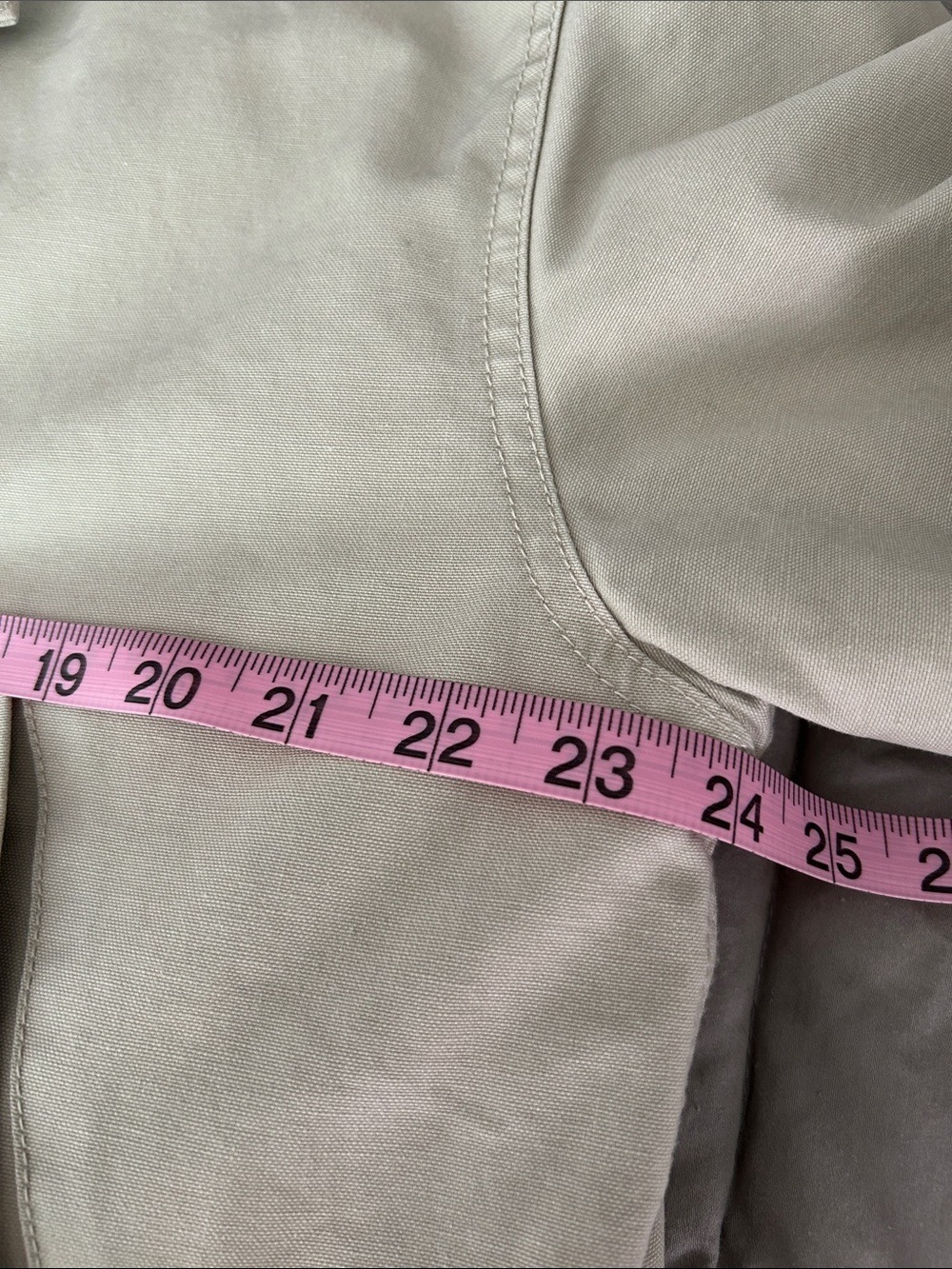 L.L. Bean Vintage Men's Beige Barn Coat with Brown Corduroy Collar/Cuffs - Picture 13 of 16